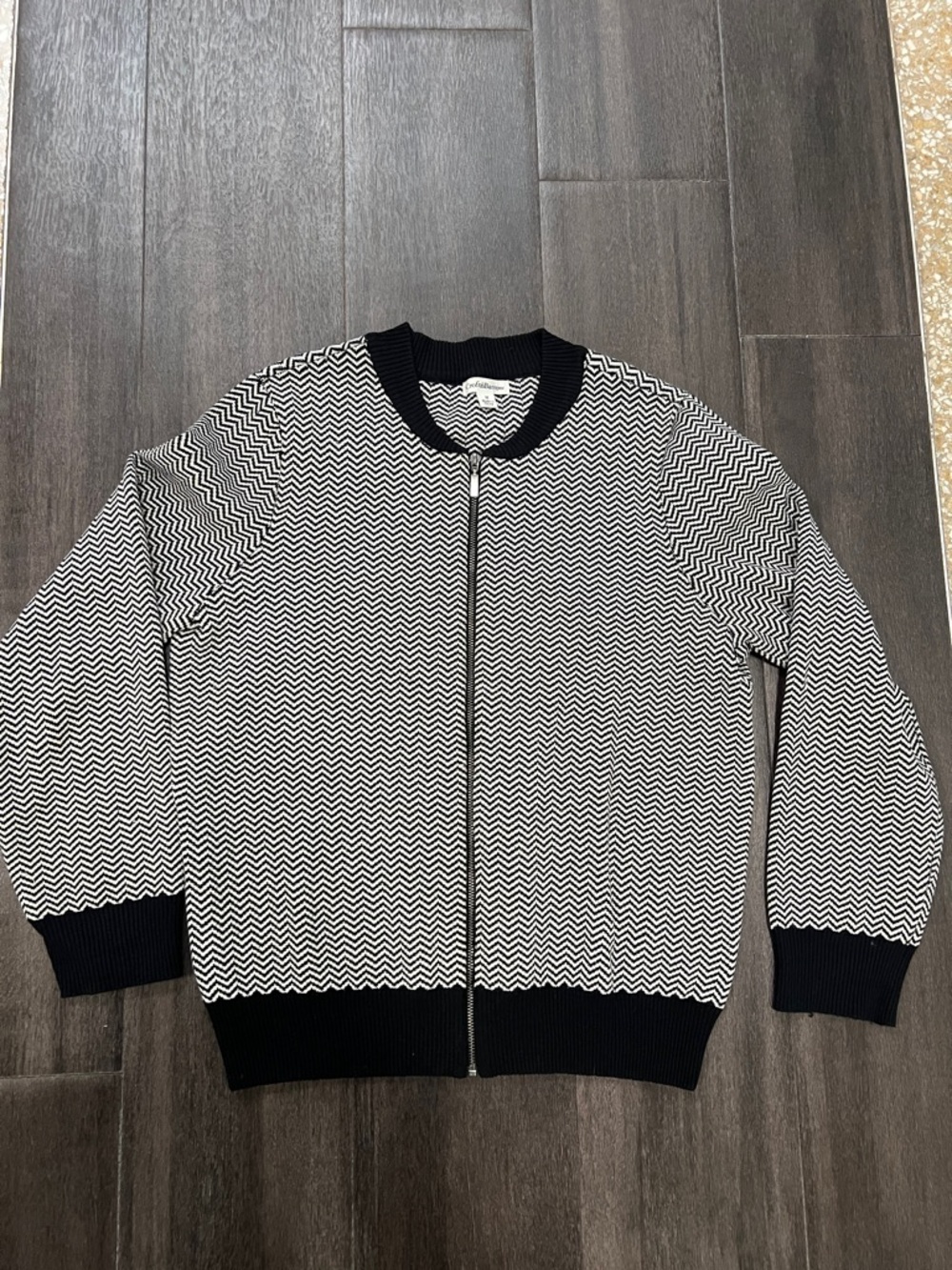 croft & barrow Black and White Zigzag Zip-Up Sweater